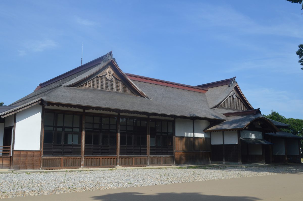The reception hall and entrance hall of Shokoji in Takaoka.